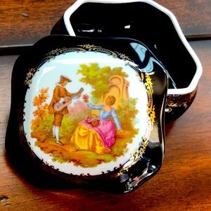 Limoges cobalt blue 22k gold trim trinket box